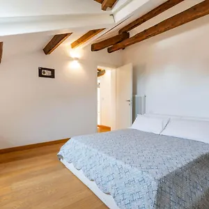 Apartment Clock's 2 Bedrooms & 2 Bathrooms & Big Terrace, Lido di Venezia